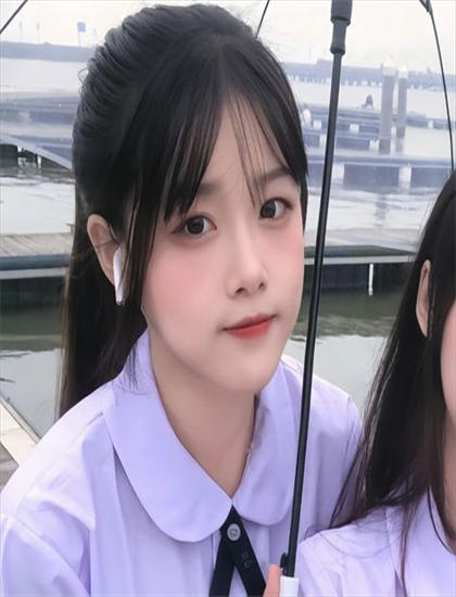 专业的恶作剧的性感天使悬念设置：叙事技巧与观众心理